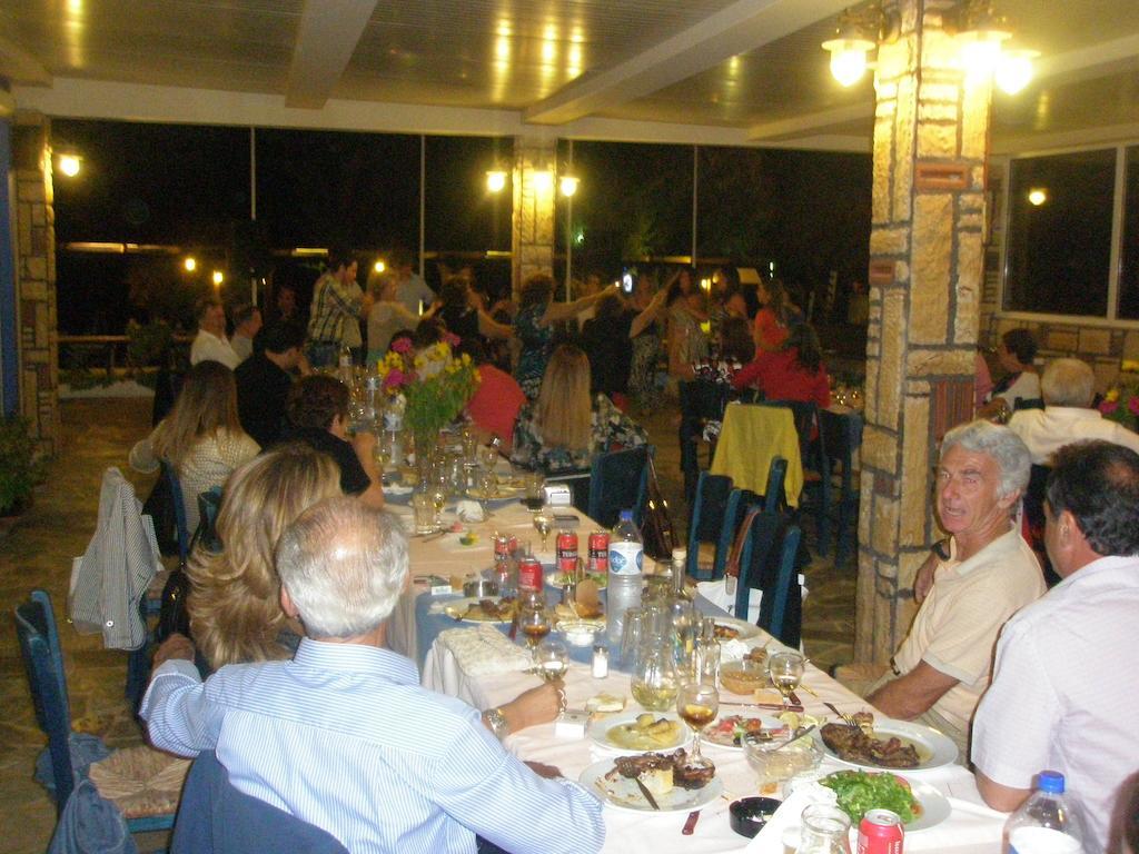 Aphrodite Beach Hotel วาเตรา ภายนอก รูปภาพ